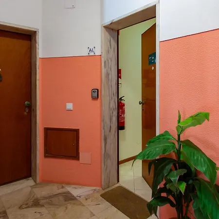 Beach View 2 Bdr Apartment W/Balcony By Lovelystay Armacao de Pera Exterior photo
