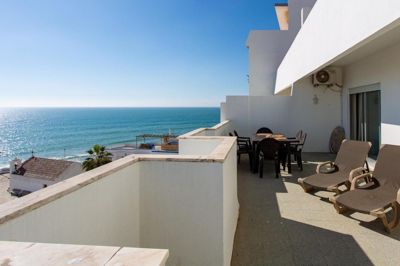 Apartment View 2 Bdr W/balcony By Lovelystay *