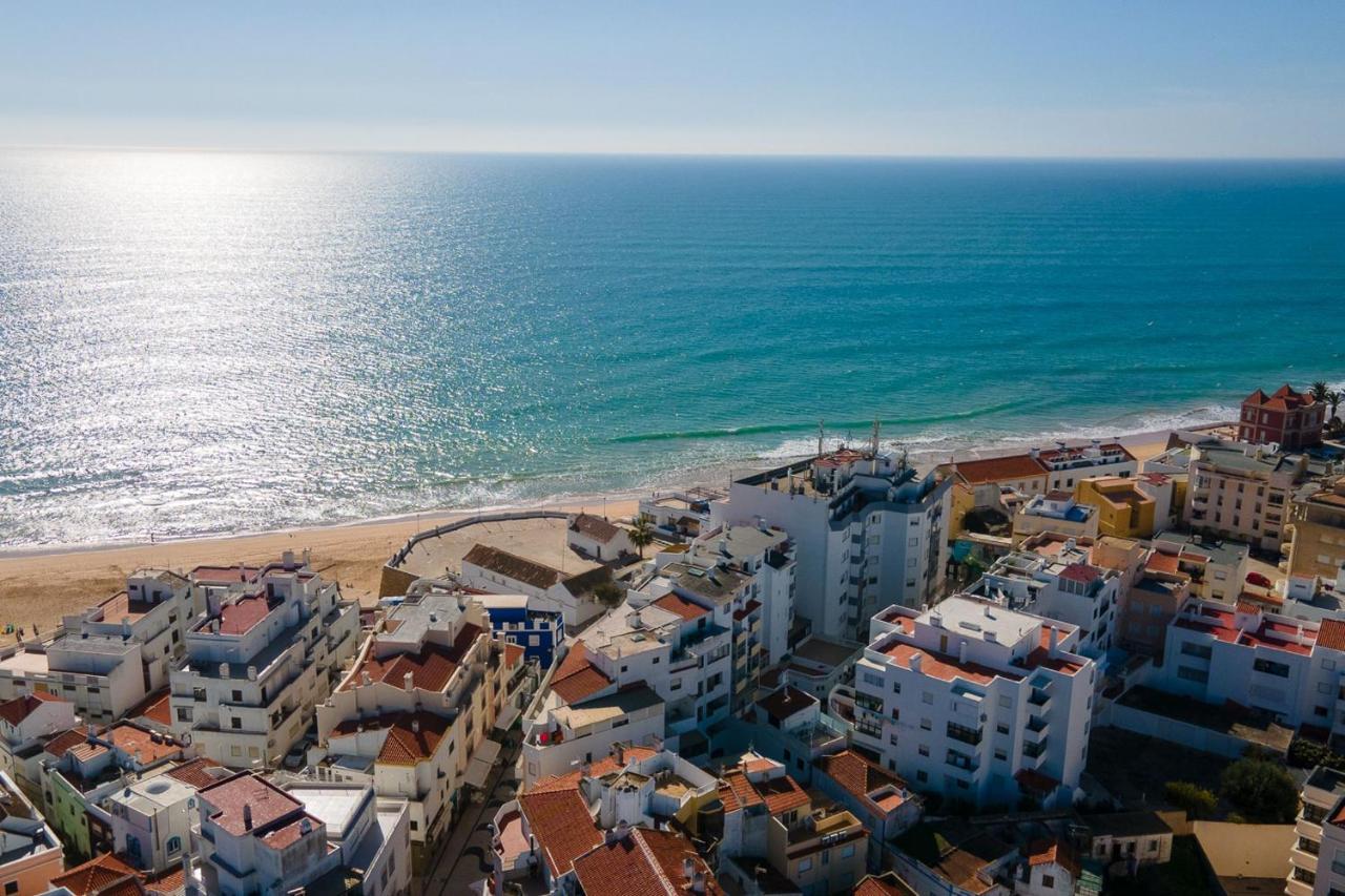 Apartment View 2 Bdr W/balcony By Lovelystay